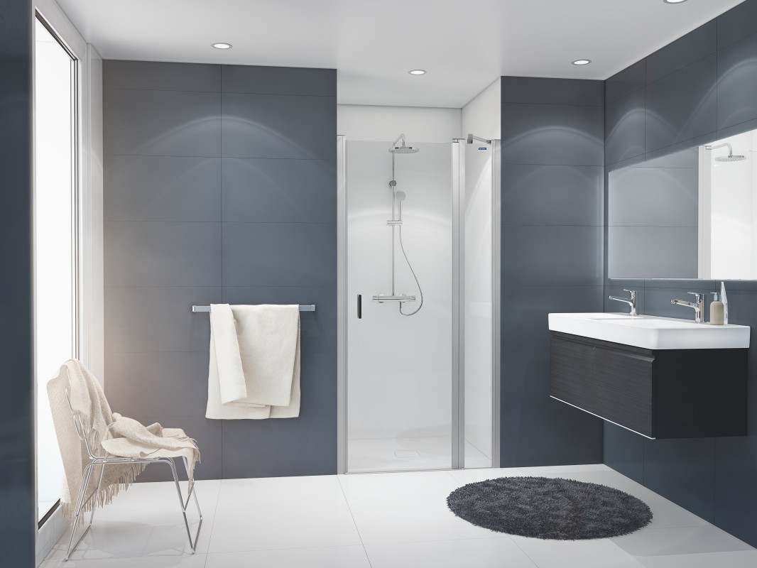 Allegra Plus Pivot Door With Hinge Panel